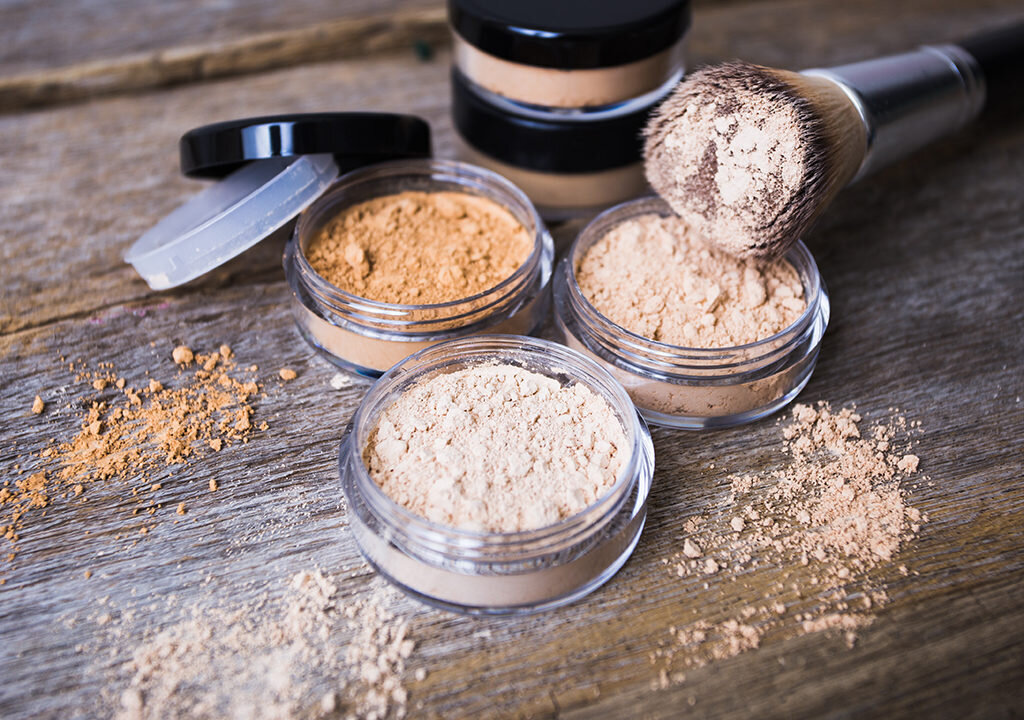 Jak trvale odstranit make-up z ložního prádla? Zde je 6 účinných prostředků, které stojí pár drobných.
