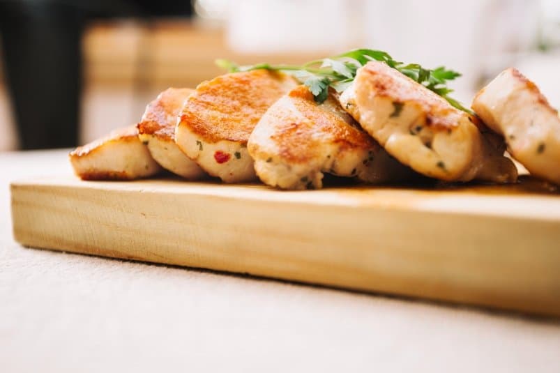 Jak překvapit své hosty? Připravte si kuřecí medailonky - recept pro opravdové gurmány.