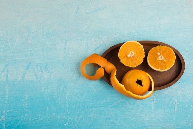 Lifehack dne: Proč chytré hostitelky dávají pomerančovou kůru do mikrovlnné trouby?